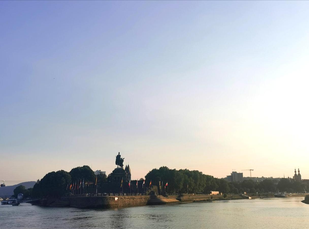 ヴァルデッシュAuszeit Rhein-Moselアパートメント エクステリア 写真