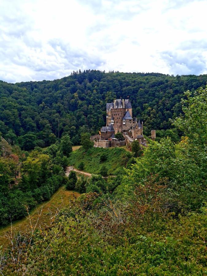 ヴァルデッシュAuszeit Rhein-Moselアパートメント エクステリア 写真